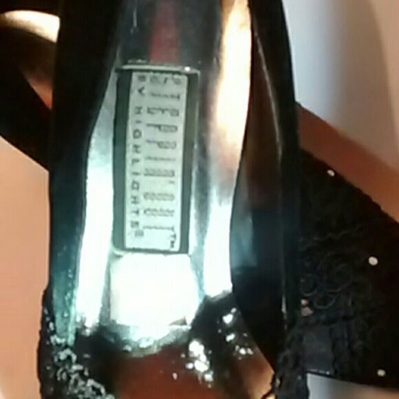 Heels by Steppin' Out - Picture 5 of 8